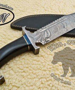 Custom Made Damascus Steel Bobcat, Hunting and Camping knife.