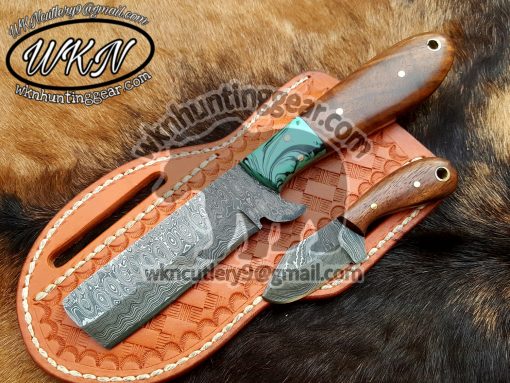 Custom Made Damascus Steel Fixed Blades Bull Cutter and Skinner knives set...