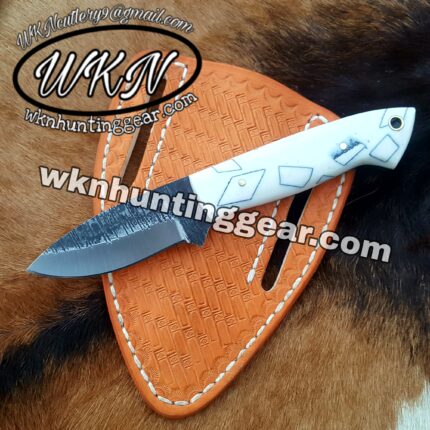 High Carbon 1095 Steel Skinner Knife...