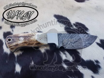 Damascus Steel Skinner knife