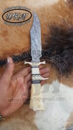 Damascus Steel Hunting knife