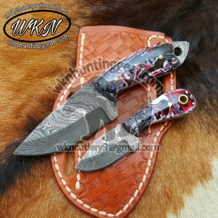 handmade damascus steel cowboy knives.